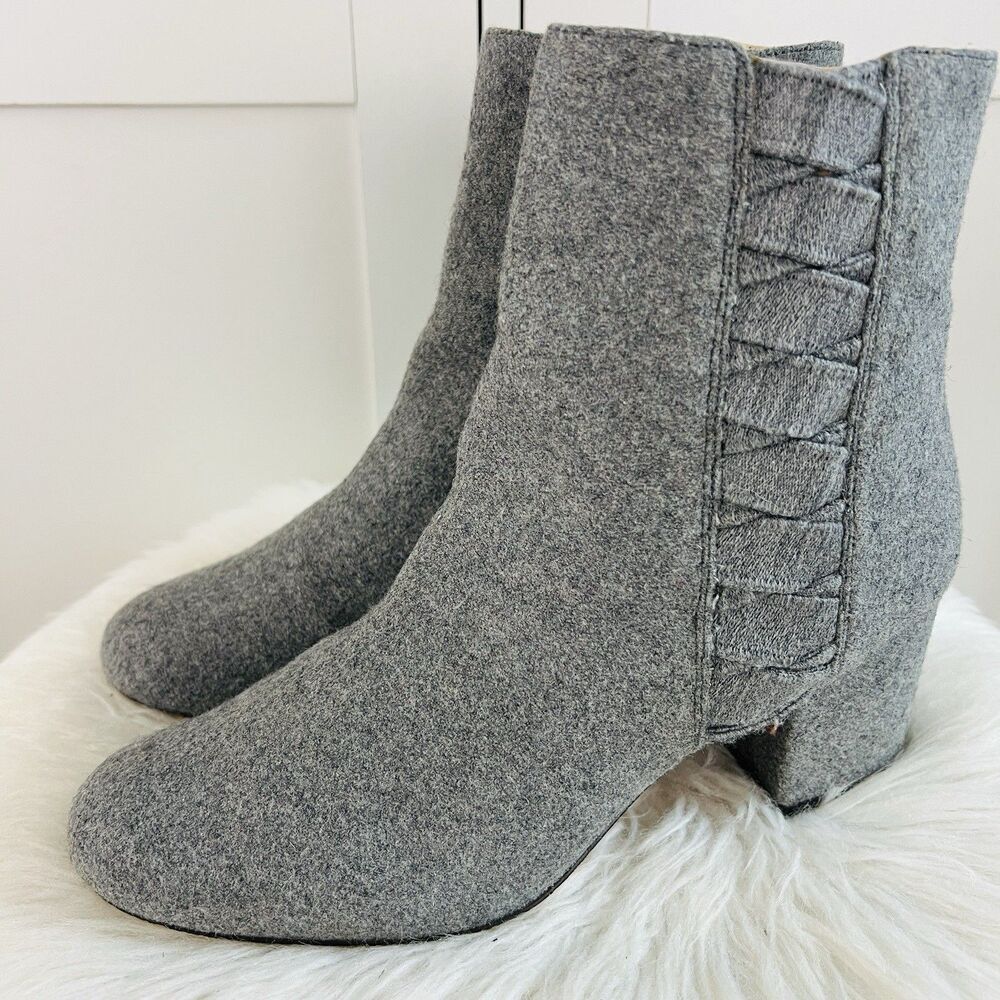 Nine West Soft Wool Feel Gray Fabric Woven Block Heel Ankle Booties Size 10M